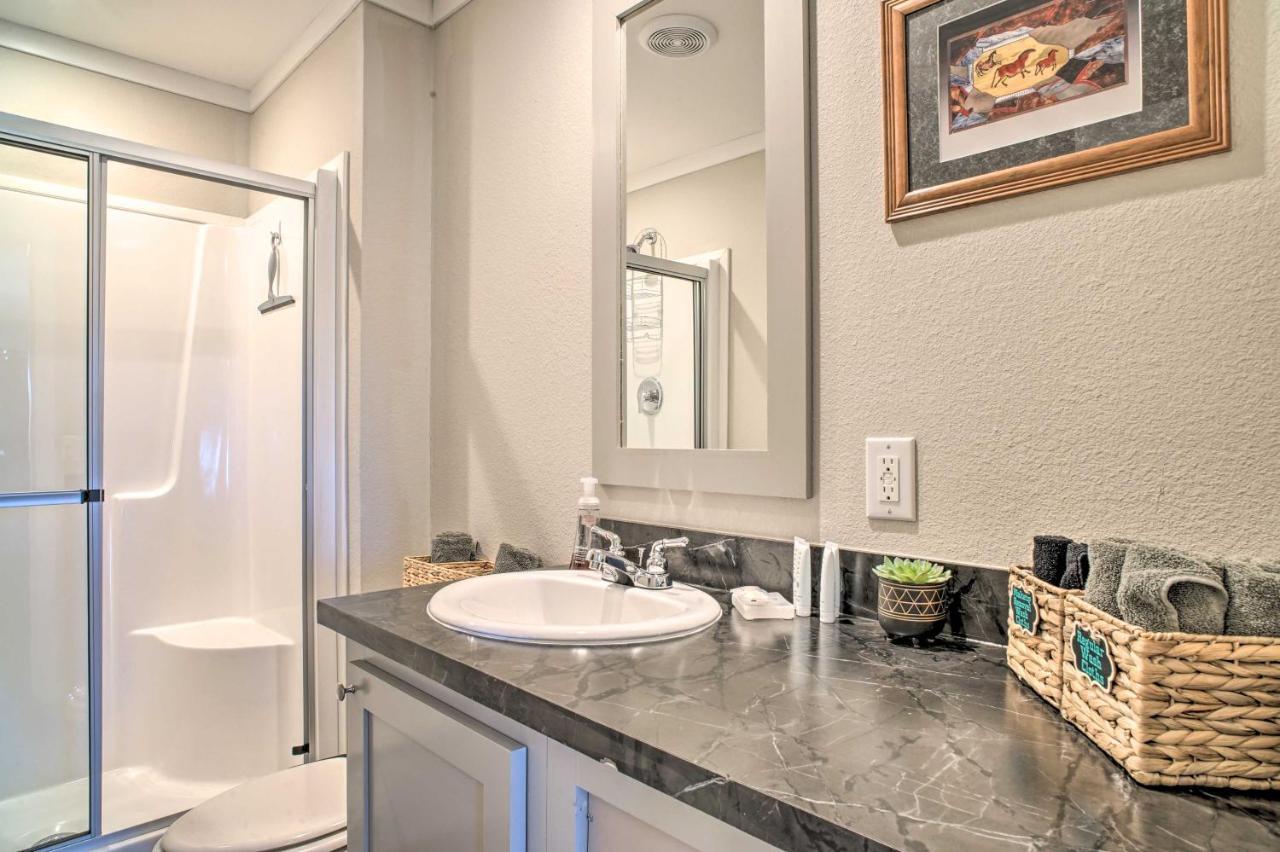The Roadrunner - Silver City Oasis With Views! Exterior photo